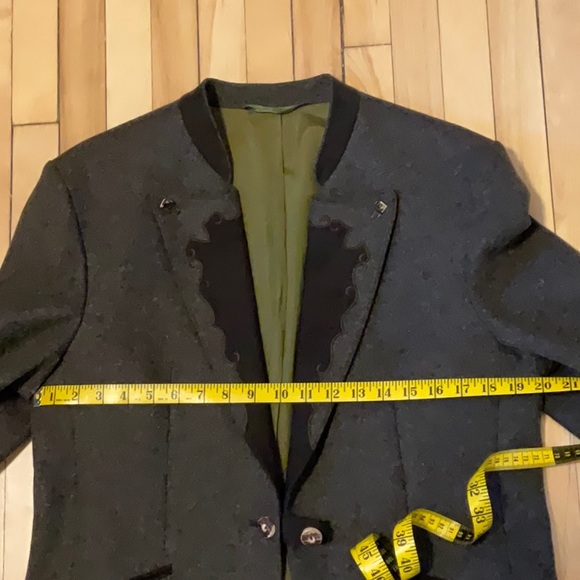 Brown Austrian jacket - Picture 5 of 7